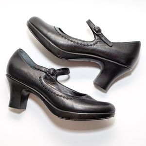 Dansko Bett Nappa Black Mary Jane Style Heel With Strap Size 39